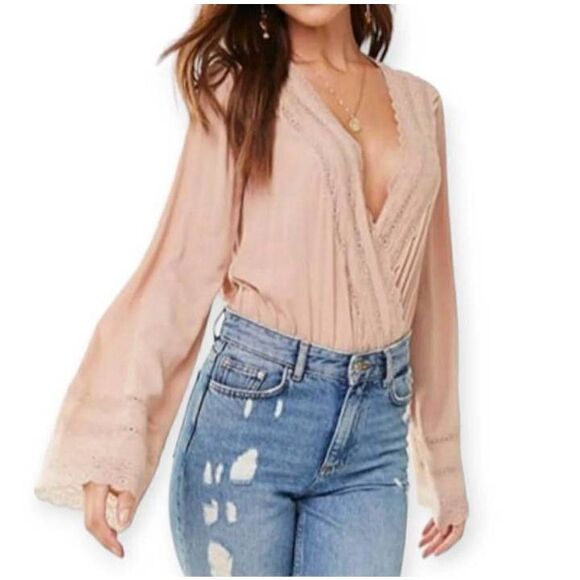 FOREVER 21 BLUSH LONG SLEEVE BODYSUIT SZ.S EUC. - Picture 1 of 6